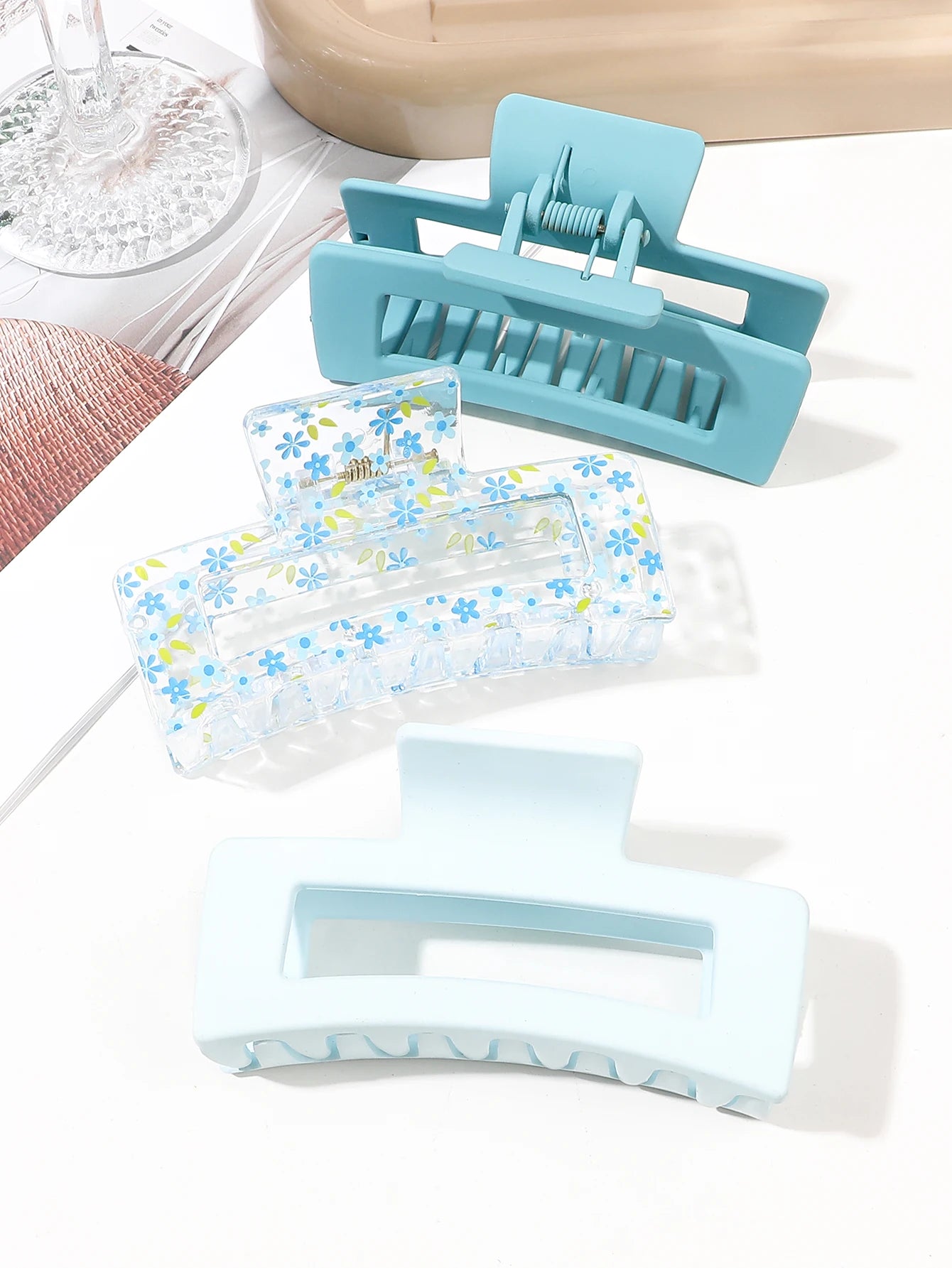 1/3/4/6 Pcs Medium Hair Claw Clips for Women Girls, Pink Strong Hold Matte Square Hair Clips for Thick Thin Hair.