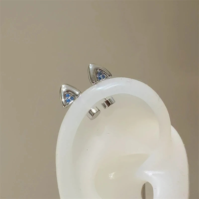 Silver Color Cat's Ear Droplet Shaped Zircon Stainless Steel Ear Bone Nail Earring for Women New Trendy Body Piercing Accessorie.