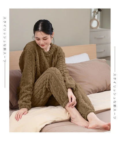 Korallen Samt Neue Warme Pyjamas Homewear Anzug Japanische und Koreanische frauen Herbst und Winter Verdickte Lose Pyjamas Homewear Anzug.