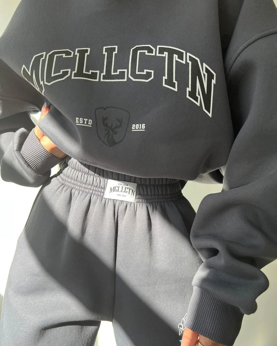 Warm Suit Autumn Winter Women Solid Set Elegant O-neck Pullover Hoodie And Pocket Trousers Two-Piece Set Lady Casual Loose Sets