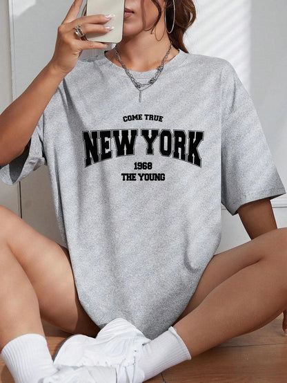 Wenn Jahr 1968, The New York Young Woman T-Shirt, Mädchen, Übergröße, tägliches Top, weibliche Kreativität, Streetshirt, individuelle Freizeitkleidung.