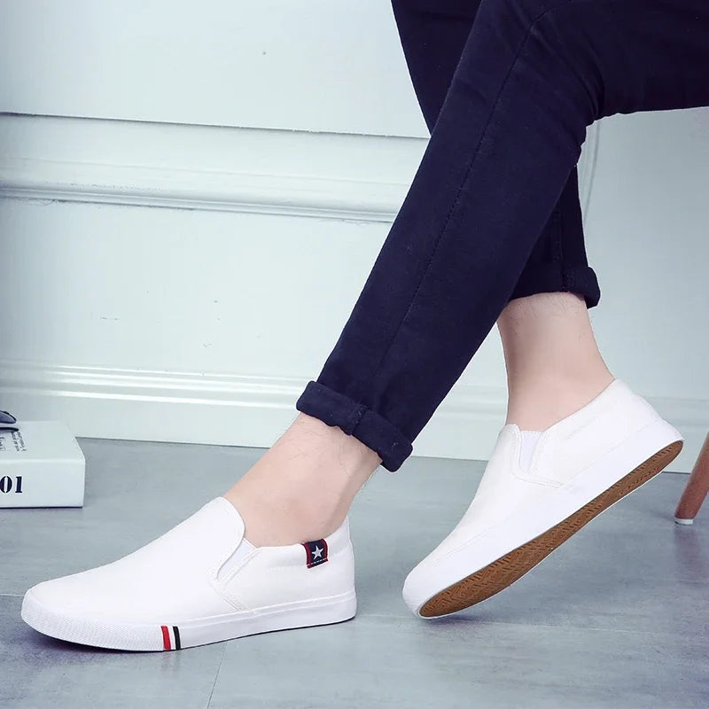Men Casual Shoes Slip on Canvas Loafers Comfortable Walking Flats for Man Dude Non Slip Soft Moccasins Sneakers Summer