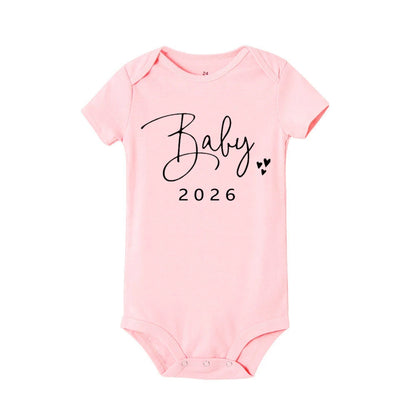 Baby-Ankündigung bald 2026 Neugeborene Baby-Bodys Sommer Jungen Mädchen Strampler Körper Schwangerschaft offenbaren Kleidung.