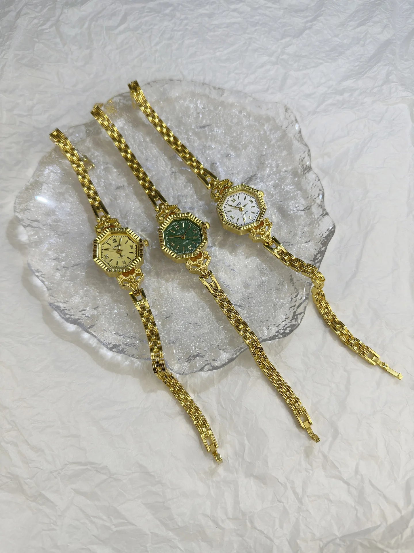 Luxury Famous Brand Oval Dial Women Watch Fashion Small Thin Gold Bracele Quartz Wristwatch Clock Gift Dropshipping Montre Femme.